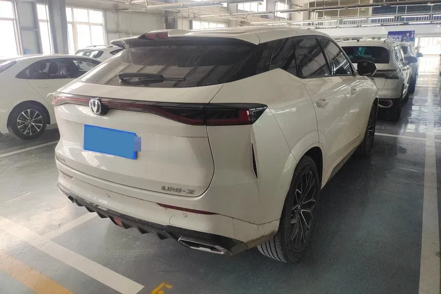 2025 ChangAn UNI-Z 1.5T 188HP L4 7DCT,autocango,china used car exporter,china ev exporter,chinese used car exporter,chinese used ev exporter