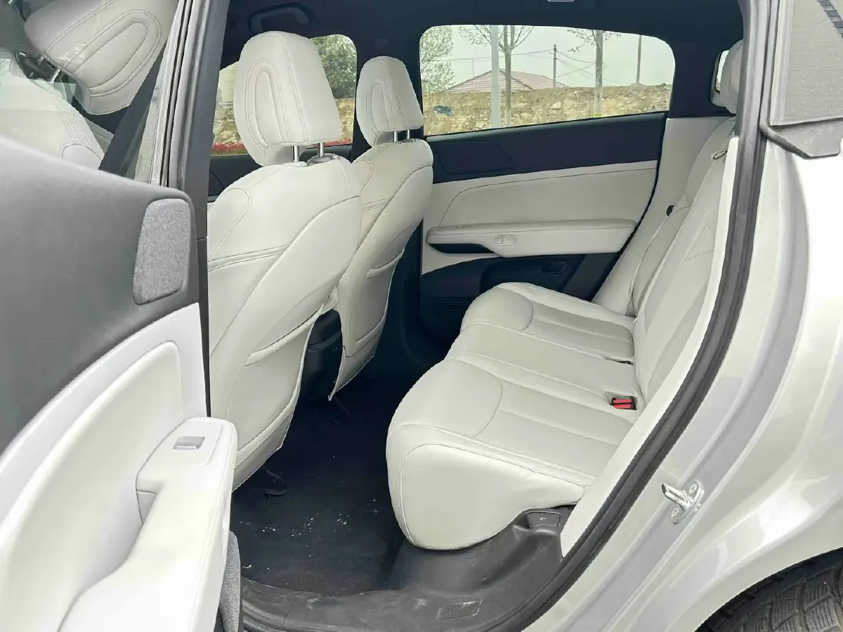 2023 Xpeng G6 BEV 87.5KWH,autocango,china used car exporter,china ev exporter,chinese used car exporter,chinese used ev exporter