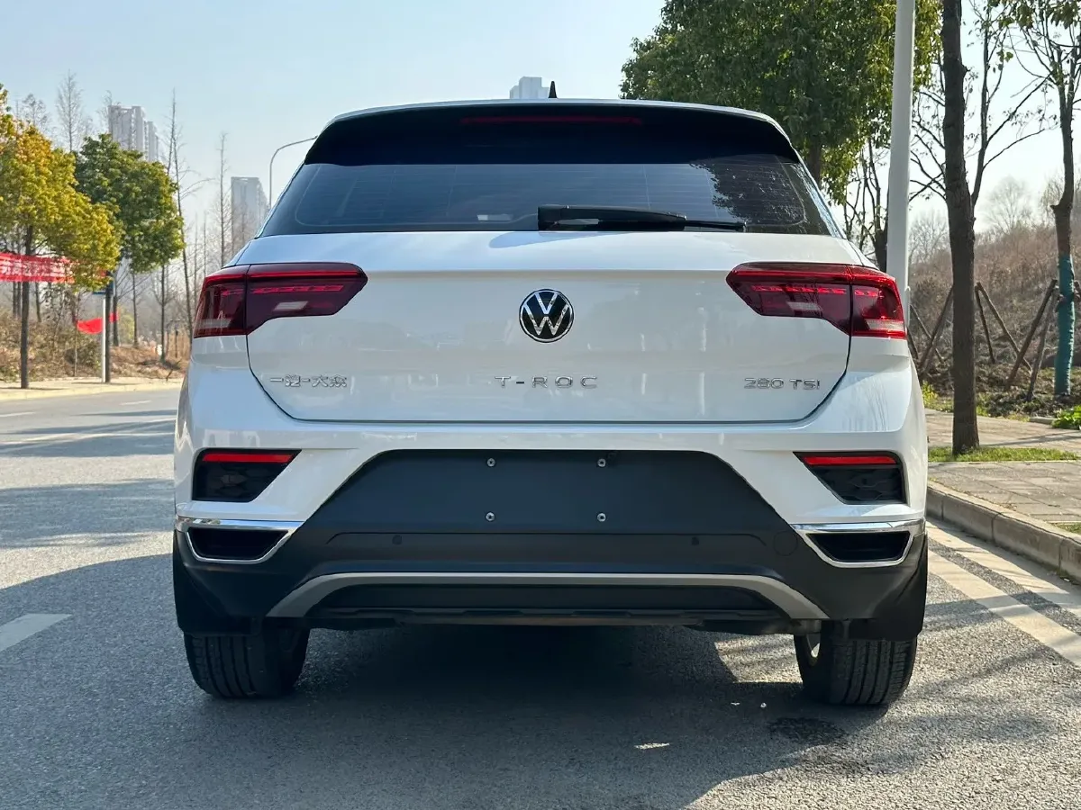 2021 Volkswagen T-Roc 1.4T 150HP L4 7DCT,autocango,china used car exporter,china ev exporter,chinese used car exporter,chinese used ev exporter