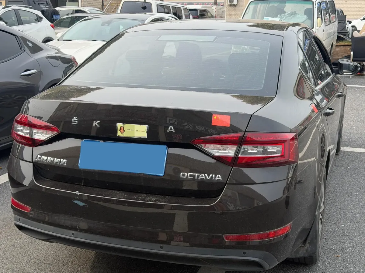 2019 Skoda Octavia 1.5L 116HP L4 6AT,autocango,china used car exporter,china ev exporter,chinese used car exporter,chinese used ev exporter