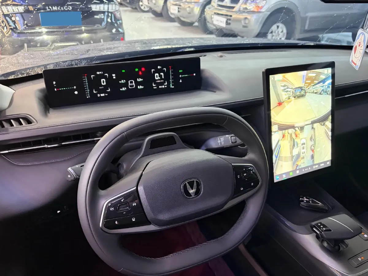 2023 ChangAn Oshan Z6 1.5T 188HP L4 7DCT,autocango,china used car exporter,china ev exporter,chinese used car exporter,chinese used ev exporter