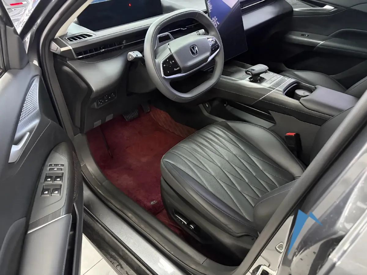 2023 ChangAn Oshan Z6 1.5T 188HP L4 7DCT,autocango,china used car exporter,china ev exporter,chinese used car exporter,chinese used ev exporter