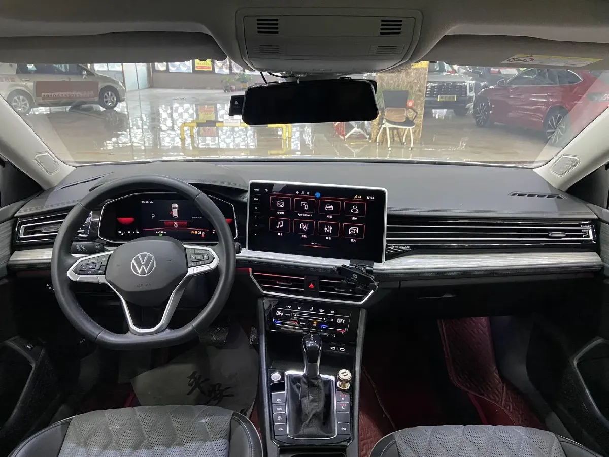 2023 Volkswagen Sagitar 1.4T 150HP L4 7DCT,autocango,china used car exporter,china ev exporter,chinese used car exporter,chinese used ev exporter