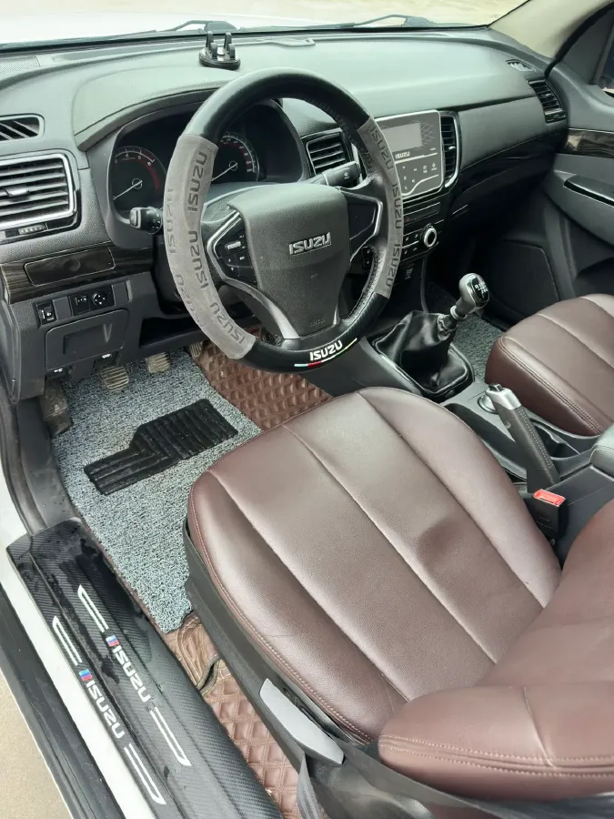 2020 Isuzu LingTuo 2.5T 150HP L4 6MT,autocango,china used car exporter,china ev exporter,chinese used car exporter,chinese used ev exporter