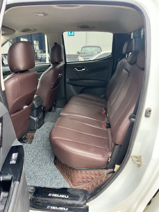 2020 Isuzu LingTuo 2.5T 150HP L4 6MT,autocango,china used car exporter,china ev exporter,chinese used car exporter,chinese used ev exporter