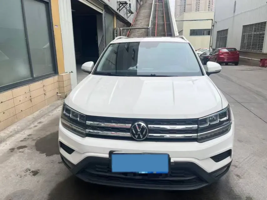 2022 Ford Transit 2.0T 202HP L4 6AT,autocango,china used car exporter,china ev exporter,chinese used car exporter,chinese used ev exporter