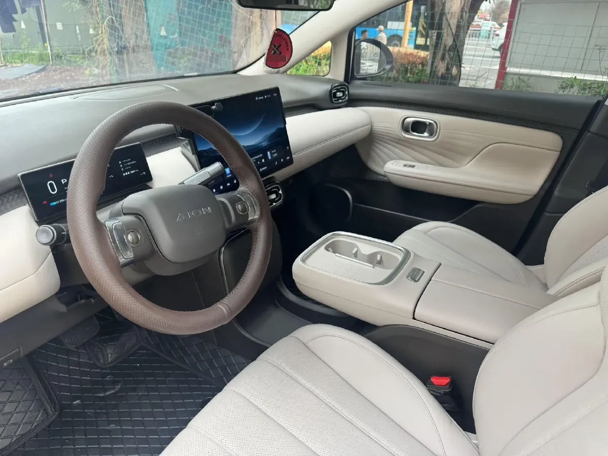 2025 Aion AION UT BEV 44.257/44.12/44.133KWH,autocango,china used car exporter,china ev exporter,chinese used car exporter,chinese used ev exporter