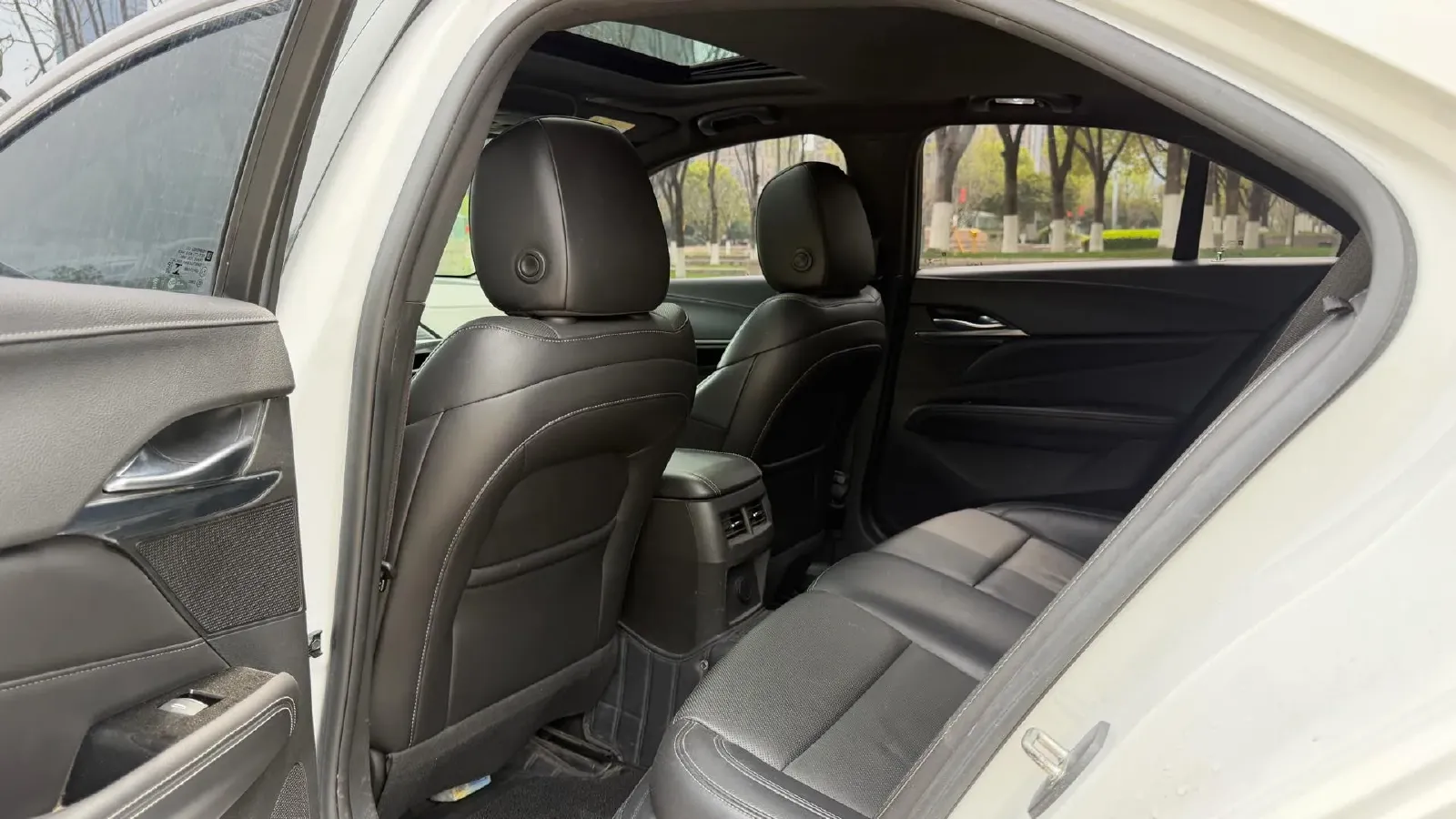 2021 Cadillac CT4 2.0T 237HP L4 8AT,autocango,china used car exporter,china ev exporter,chinese used car exporter,chinese used ev exporter