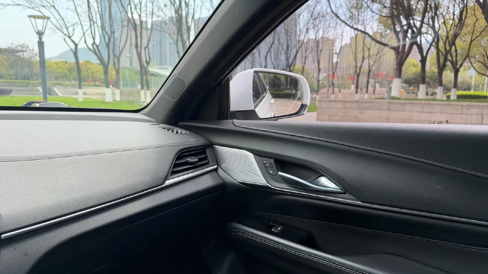 2021 Cadillac CT4 2.0T 237HP L4 8AT,autocango,china used car exporter,china ev exporter,chinese used car exporter,chinese used ev exporter