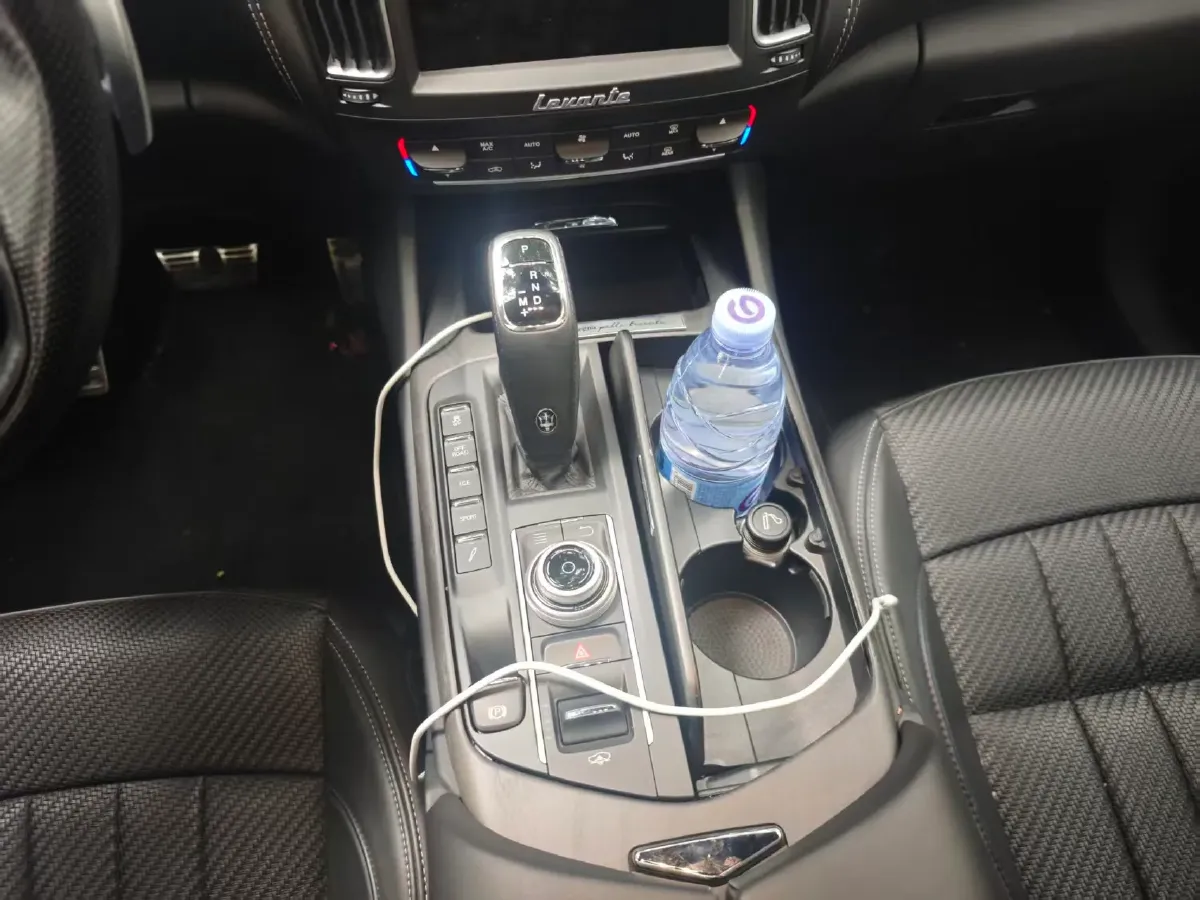 2020 Maserati Levante 3.0T 350HP V6 8AT,autocango,china used car exporter,china ev exporter,chinese used car exporter,chinese used ev exporter