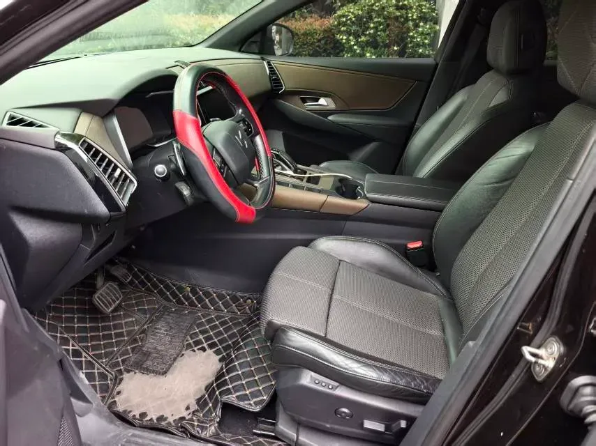 2018 DS 7 1.6T 220HP L4 8AT,autocango,china used car exporter,china ev exporter,chinese used car exporter,chinese used ev exporter