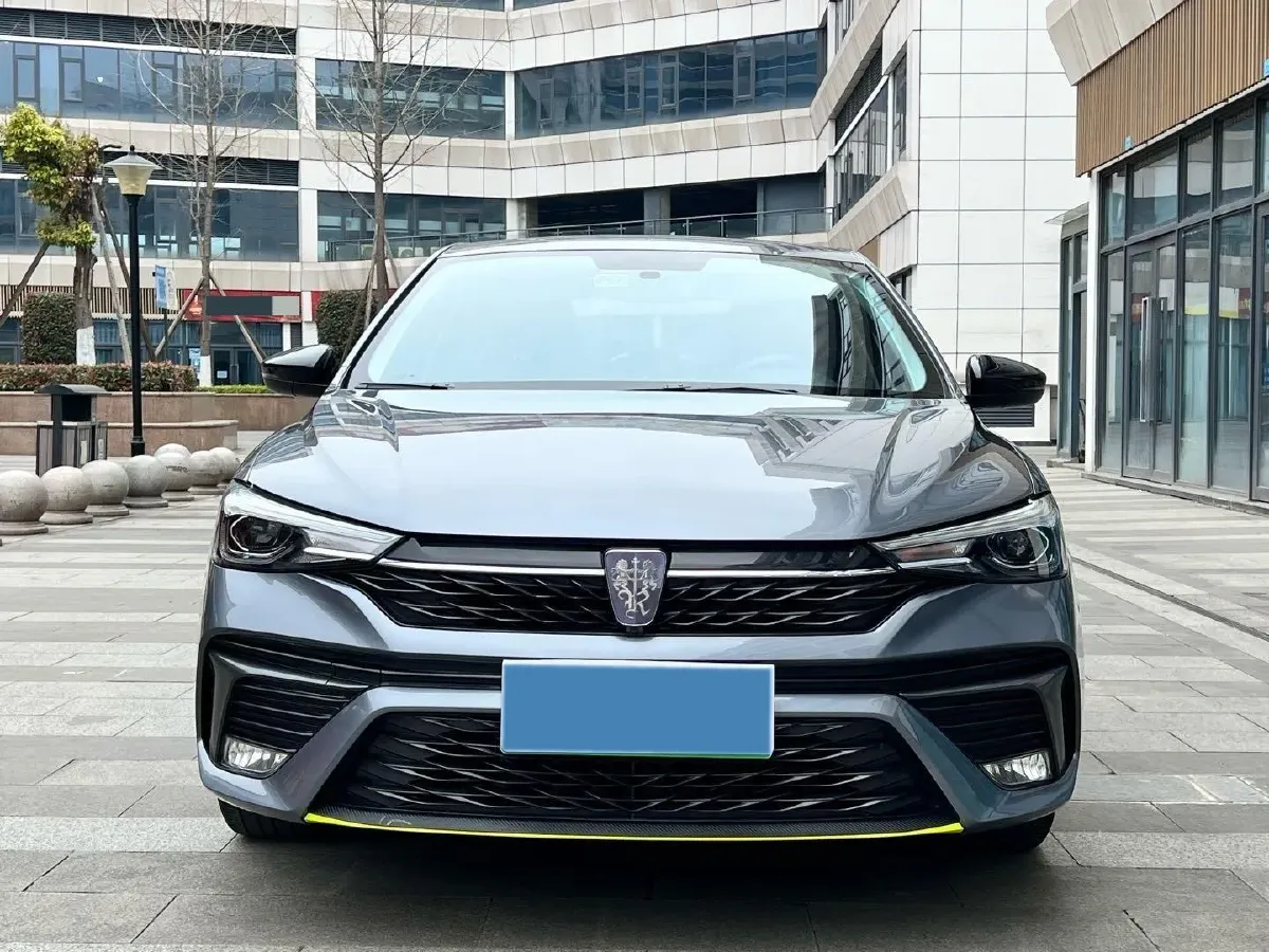 2021 Roewe i5 1.5L 120HP L4 5MT,autocango,china used car exporter,china ev exporter,chinese used car exporter,chinese used ev exporter