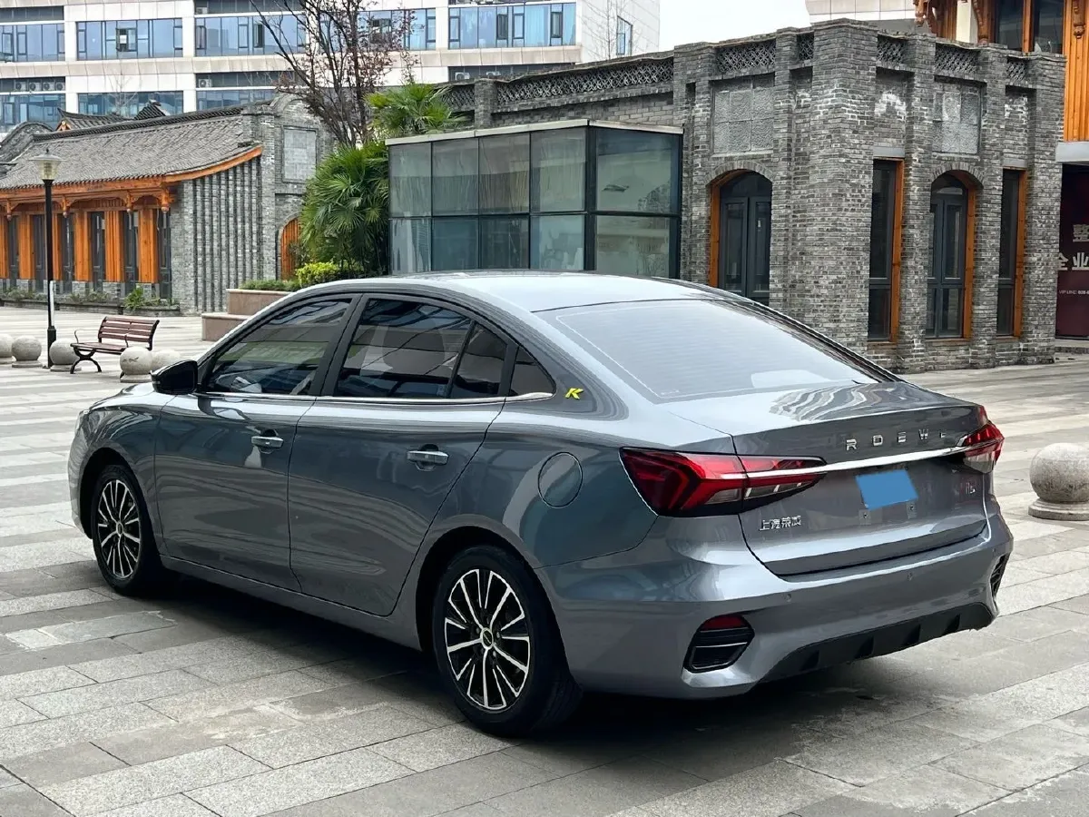 2021 Roewe i5 1.5L 120HP L4 5MT,autocango,china used car exporter,china ev exporter,chinese used car exporter,chinese used ev exporter