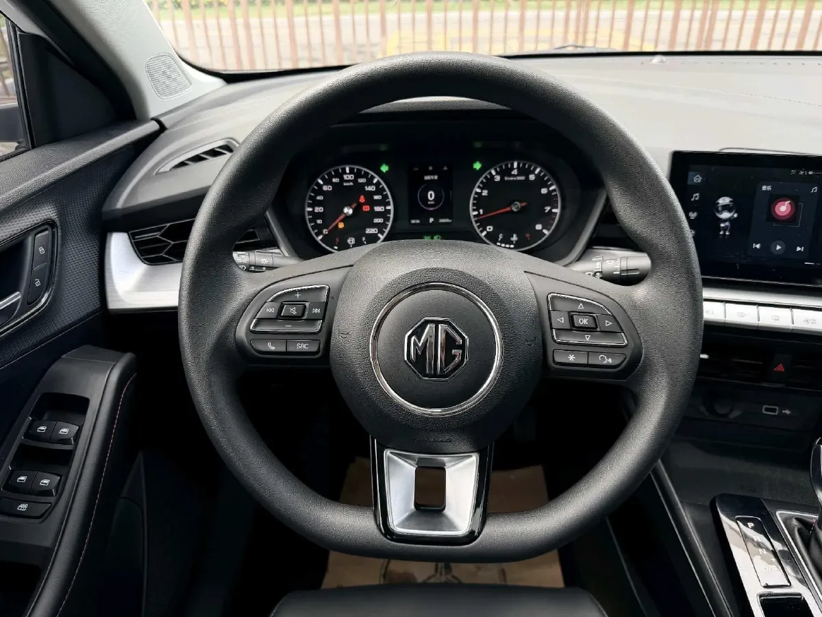 2023 MG 5 1.5L 129HP L4 CVT,autocango,china used car exporter,china ev exporter,chinese used car exporter,chinese used ev exporter
