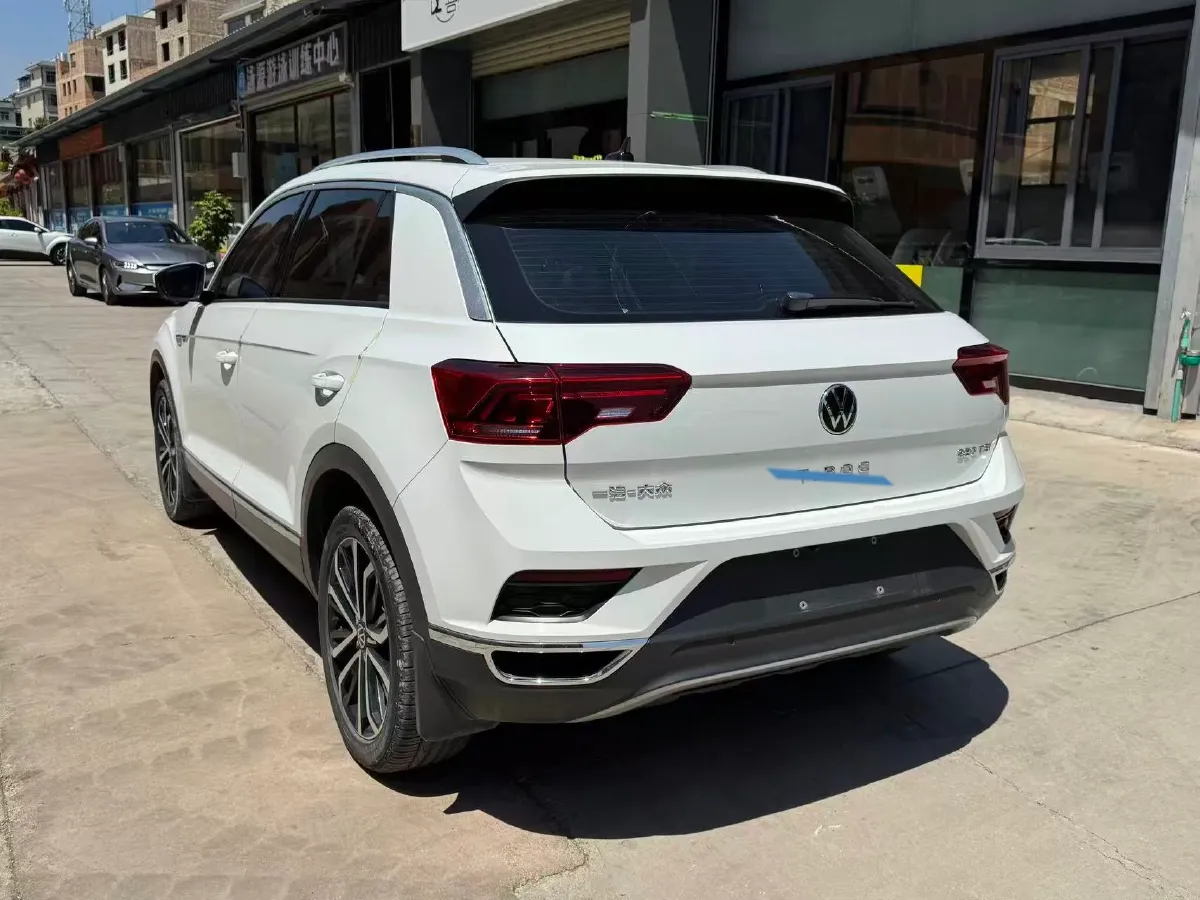 2022 Volkswagen T-Roc 1.4T 150HP L4 7DCT,autocango,china used car exporter,china ev exporter,chinese used car exporter,chinese used ev exporter