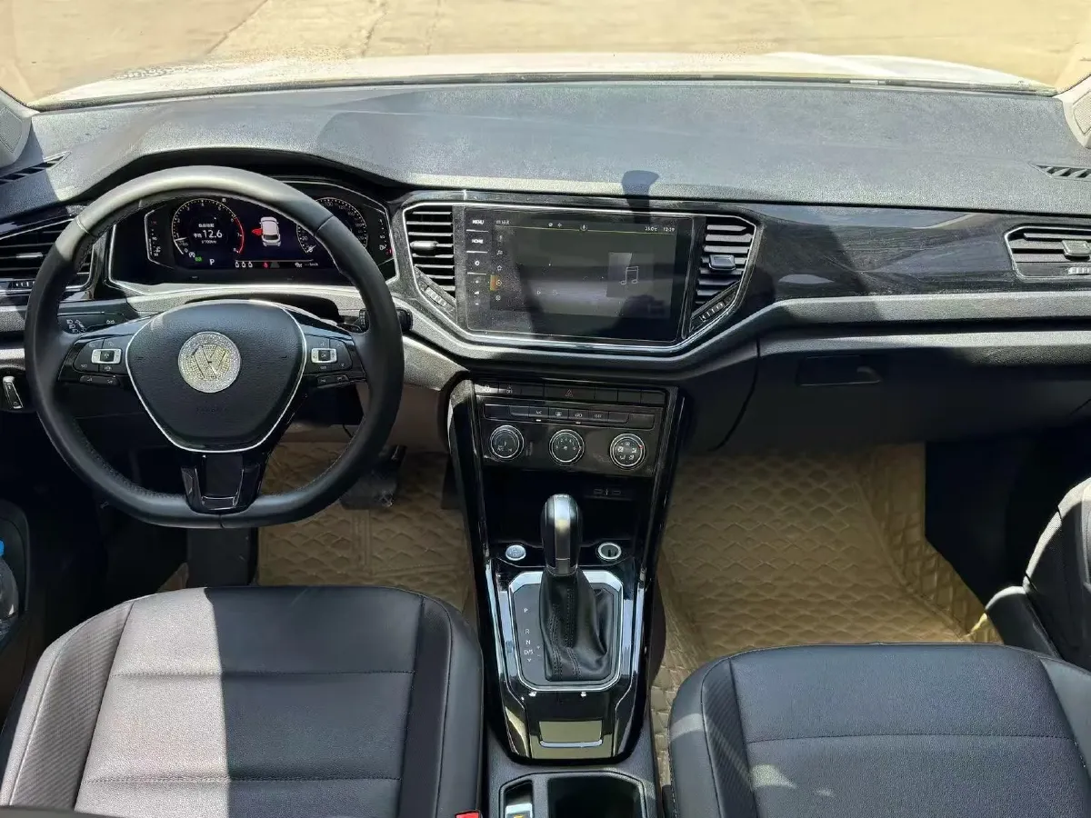 2022 Volkswagen T-Roc 1.4T 150HP L4 7DCT,autocango,china used car exporter,china ev exporter,chinese used car exporter,chinese used ev exporter