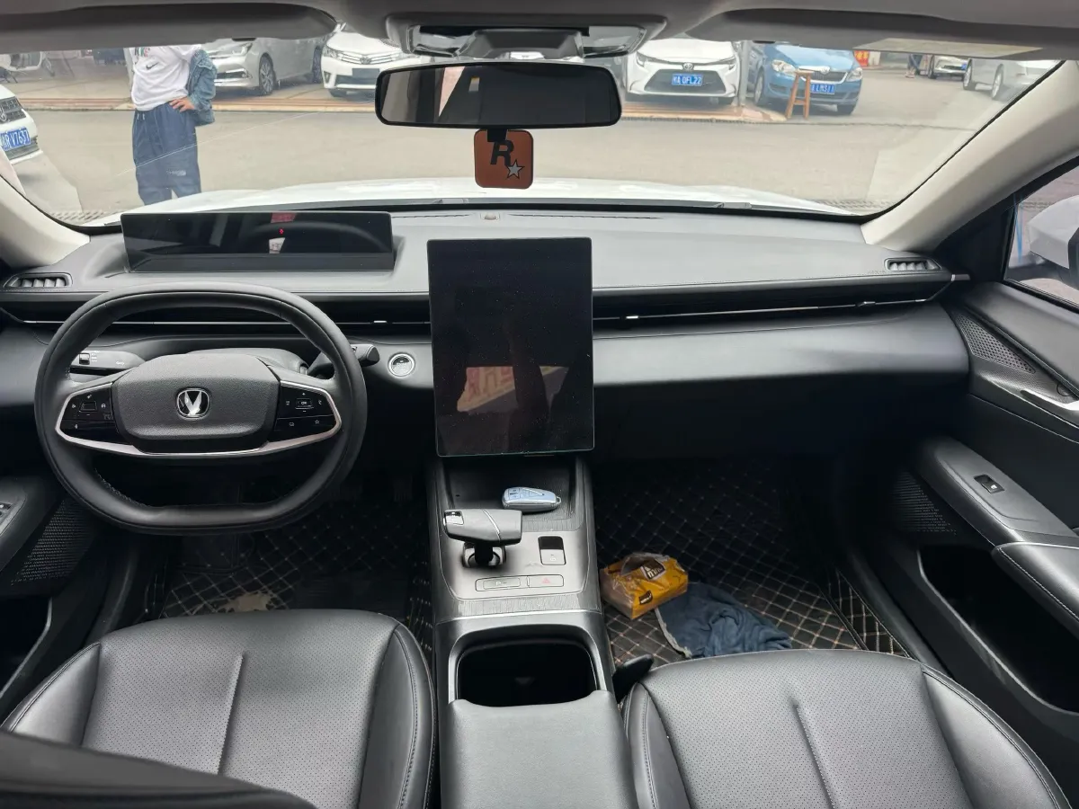 2023 ChangAn Lamore 1.5T 170HP L4 7DCT,autocango,china used car exporter,china ev exporter,chinese used car exporter,chinese used ev exporter