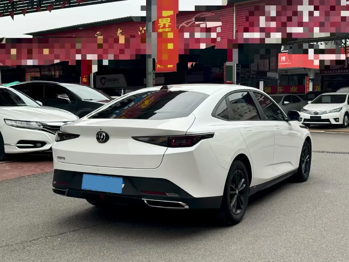 2023 ChangAn Lamore 1.5T 170HP L4 7DCT,autocango,china used car exporter,china ev exporter,chinese used car exporter,chinese used ev exporter