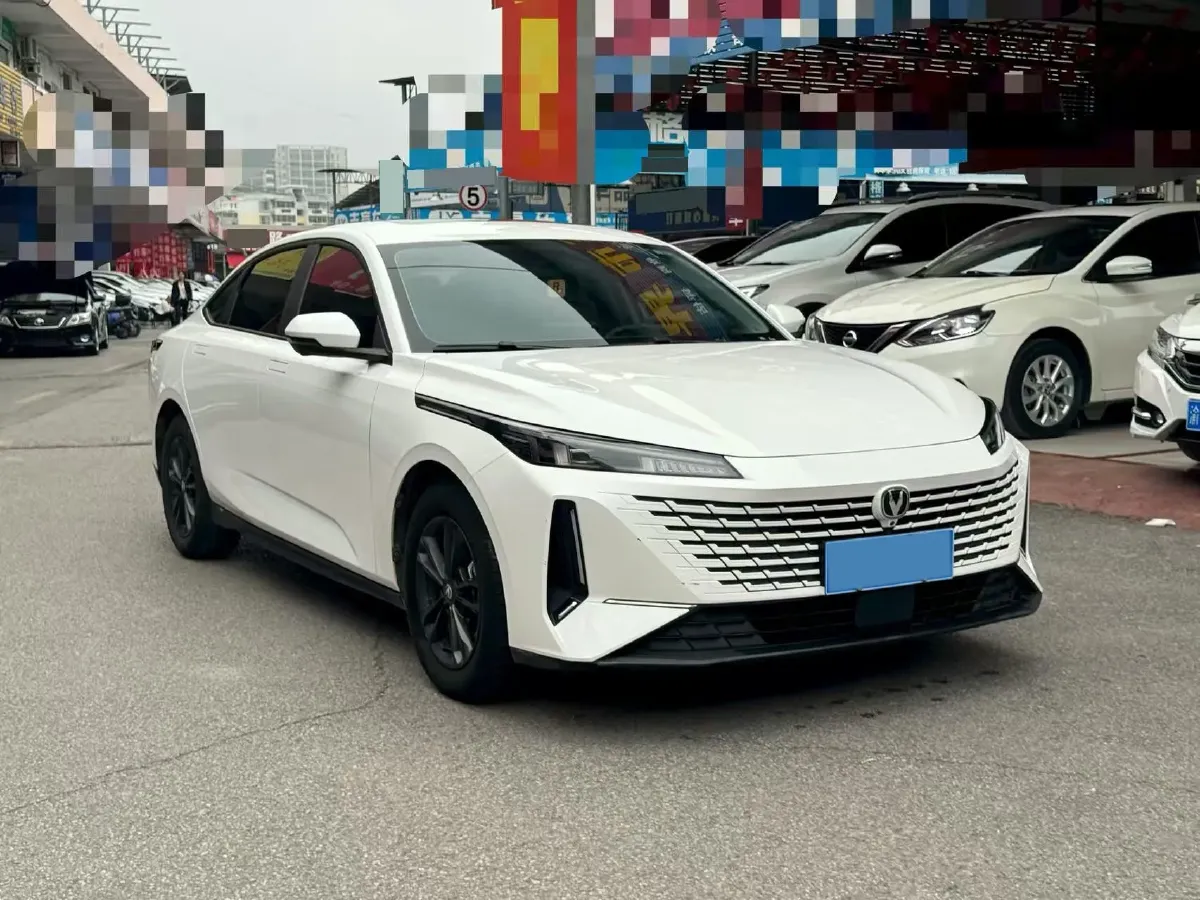 2023 ChangAn Lamore 1.5T 170HP L4 7DCT,autocango,china used car exporter,china ev exporter,chinese used car exporter,chinese used ev exporter