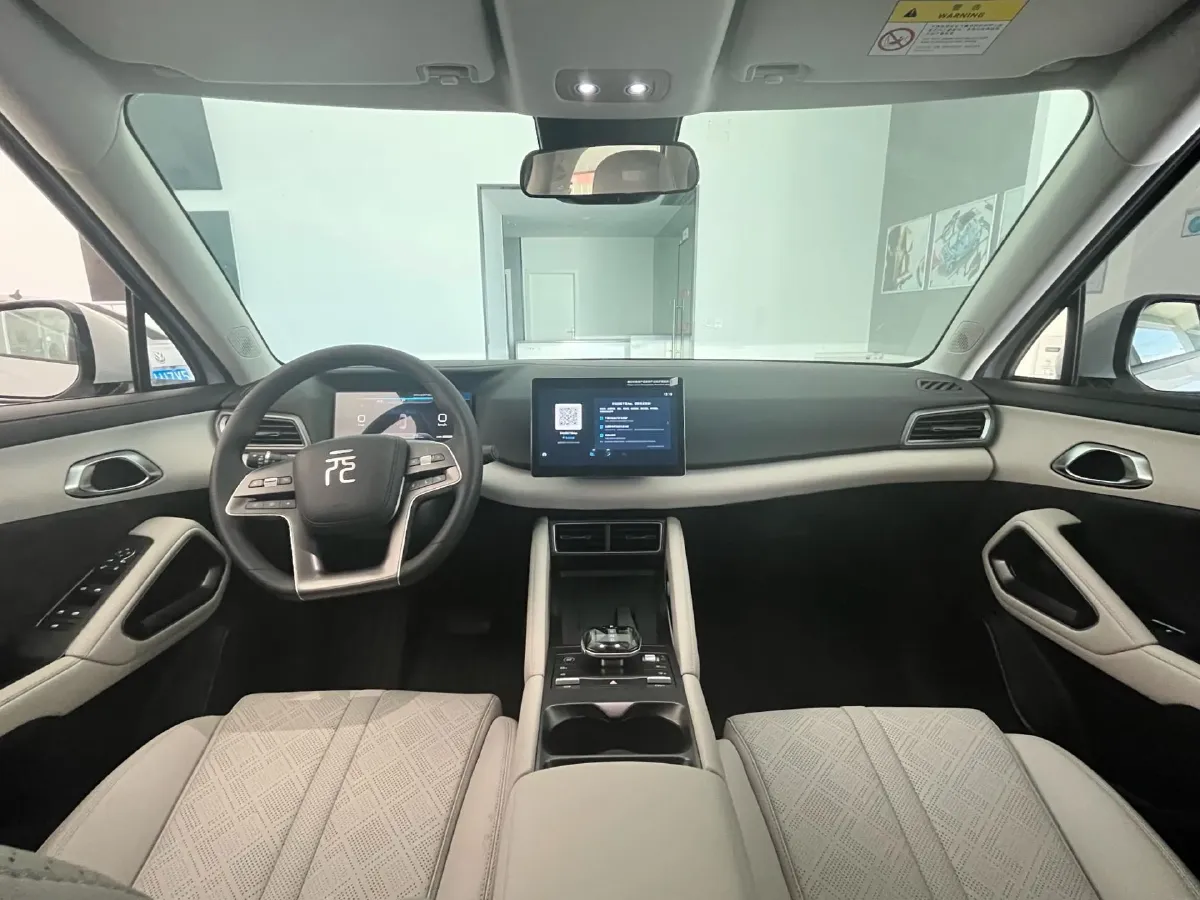 2024 BYD YuanUP BEV 45.12KWH,autocango,china used car exporter,china ev exporter,chinese used car exporter,chinese used ev exporter