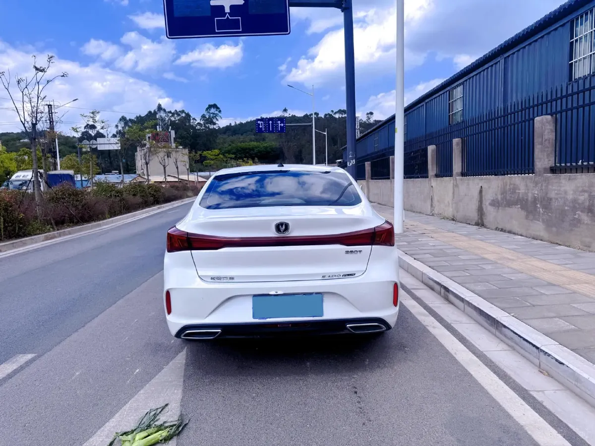 2023 ChangAn Eado 1.4T 160HP L4 7DCT,autocango,china used car exporter,china ev exporter,chinese used car exporter,chinese used ev exporter