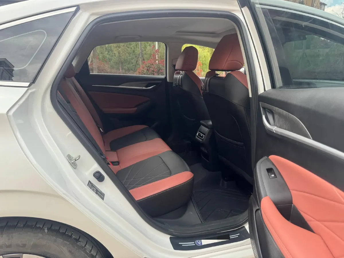 2023 ChangAn Eado 1.4T 160HP L4 7DCT,autocango,china used car exporter,china ev exporter,chinese used car exporter,chinese used ev exporter