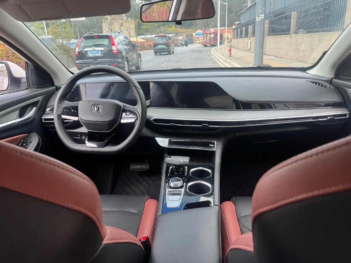 2023 ChangAn Eado 1.4T 160HP L4 7DCT,autocango,china used car exporter,china ev exporter,chinese used car exporter,chinese used ev exporter