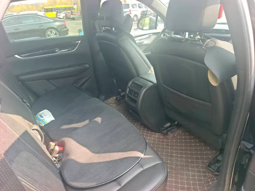 2021 Cadillac XT5 2.0T 237HP L4 9AT,autocango,china used car exporter,china ev exporter,chinese used car exporter,chinese used ev exporter