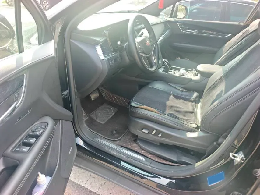 2021 Cadillac XT5 2.0T 237HP L4 9AT,autocango,china used car exporter,china ev exporter,chinese used car exporter,chinese used ev exporter