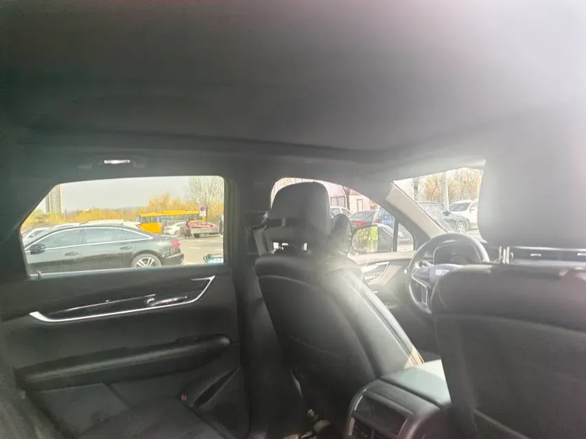 2021 Cadillac XT5 2.0T 237HP L4 9AT,autocango,china used car exporter,china ev exporter,chinese used car exporter,chinese used ev exporter