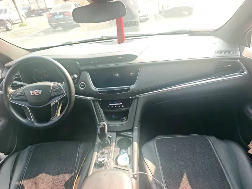 2021 Cadillac XT5 2.0T 237HP L4 9AT,autocango,china used car exporter,china ev exporter,chinese used car exporter,chinese used ev exporter