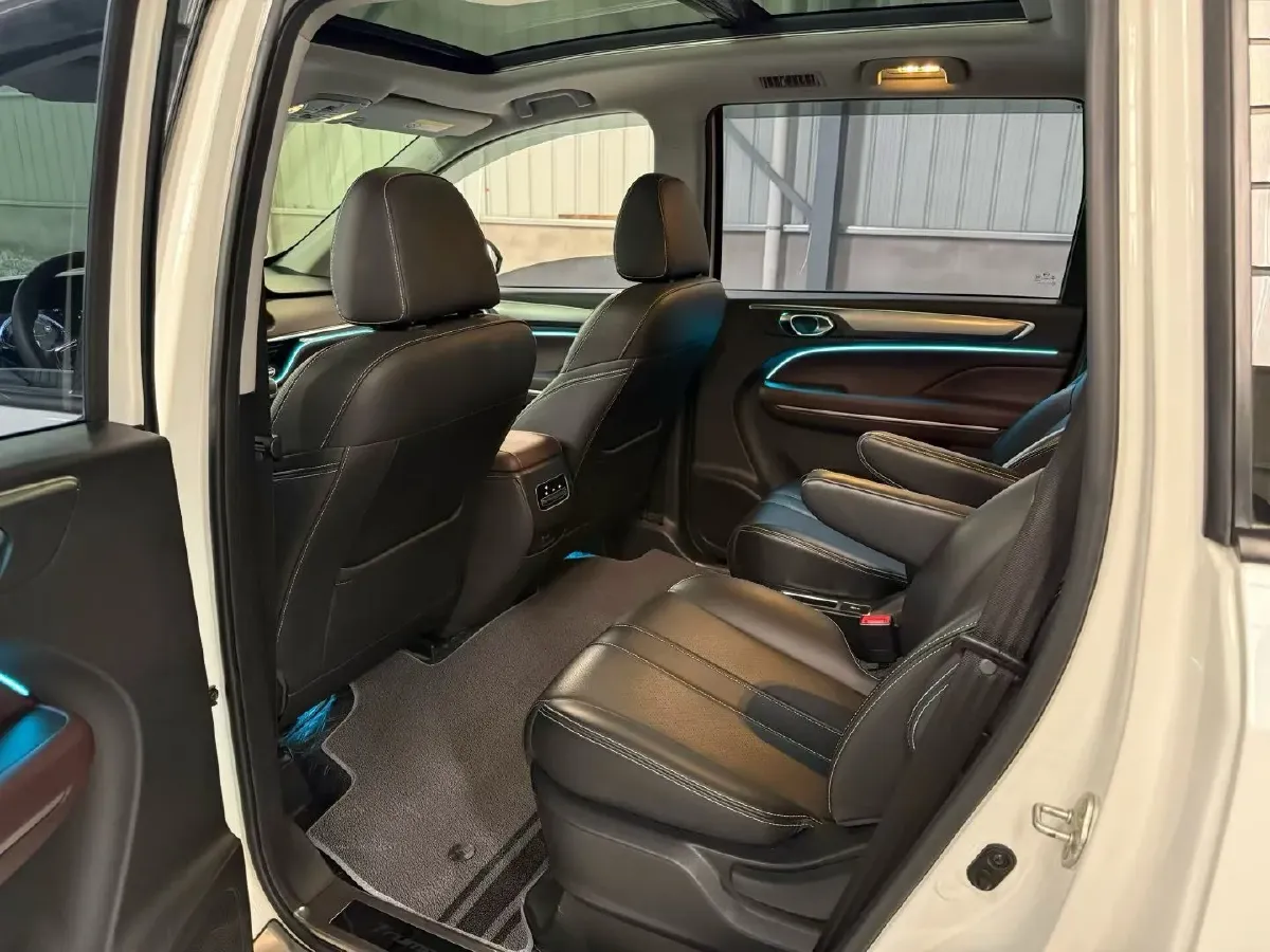 2021 GAC Trumpchi M6 1.5T 169HP L4 7DCT,autocango,china used car exporter,china ev exporter,chinese used car exporter,chinese used ev exporter