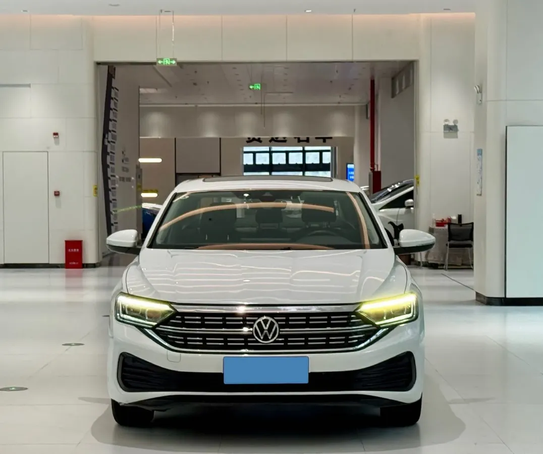 2023 Volkswagen Sagitar 1.2T 116HP L4 7DCT,autocango,china used car exporter,china ev exporter,chinese used car exporter,chinese used ev exporter