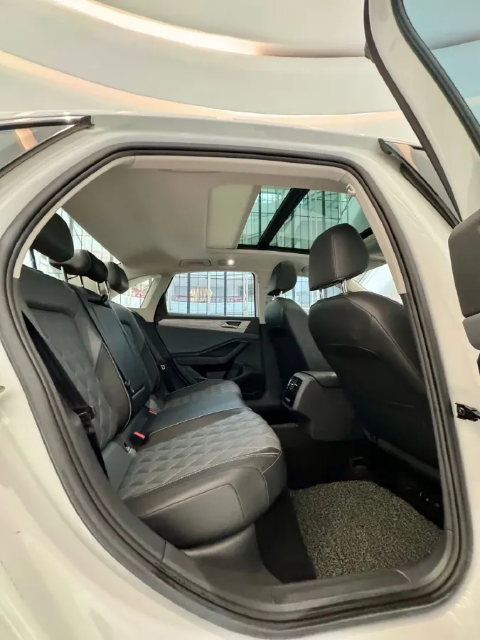 2023 Volkswagen Sagitar 1.2T 116HP L4 7DCT,autocango,china used car exporter,china ev exporter,chinese used car exporter,chinese used ev exporter