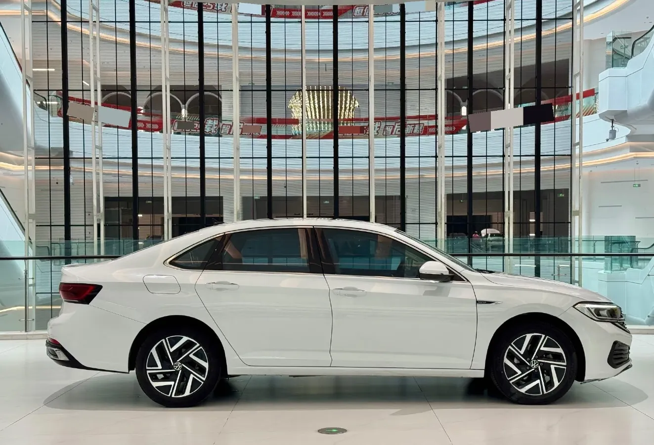 2023 Volkswagen Sagitar 1.2T 116HP L4 7DCT,autocango,china used car exporter,china ev exporter,chinese used car exporter,chinese used ev exporter