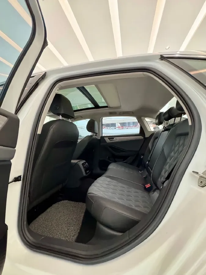 2023 Volkswagen Sagitar 1.2T 116HP L4 7DCT,autocango,china used car exporter,china ev exporter,chinese used car exporter,chinese used ev exporter