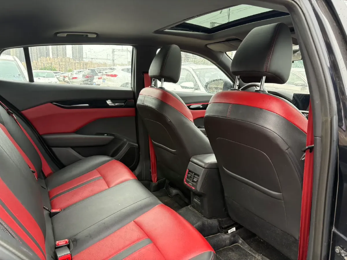 2021 DongFeng Aeolus YiXuan 1.5T 150HP L4 6DCT,autocango,china used car exporter,china ev exporter,chinese used car exporter,chinese used ev exporter