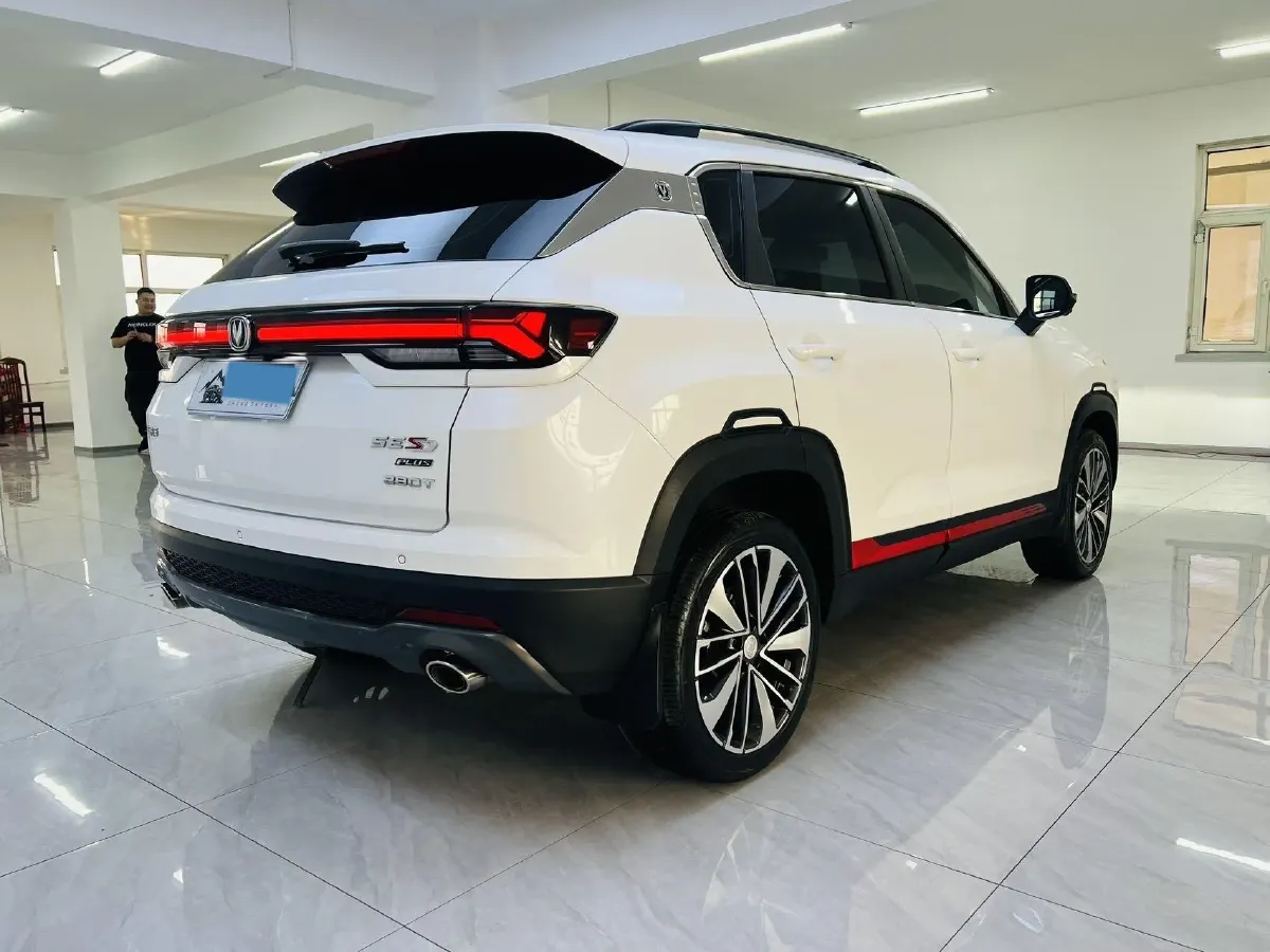 2021 ChangAn CS35 Plus 1.4T 160HP L4 7DCT,autocango,china used car exporter,china ev exporter,chinese used car exporter,chinese used ev exporter