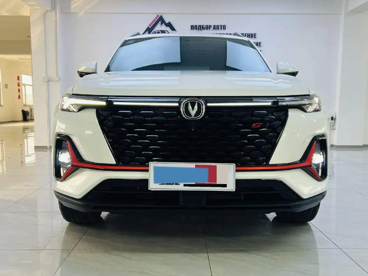 2021 ChangAn CS35 Plus 1.4T 160HP L4 7DCT,autocango,china used car exporter,china ev exporter,chinese used car exporter,chinese used ev exporter