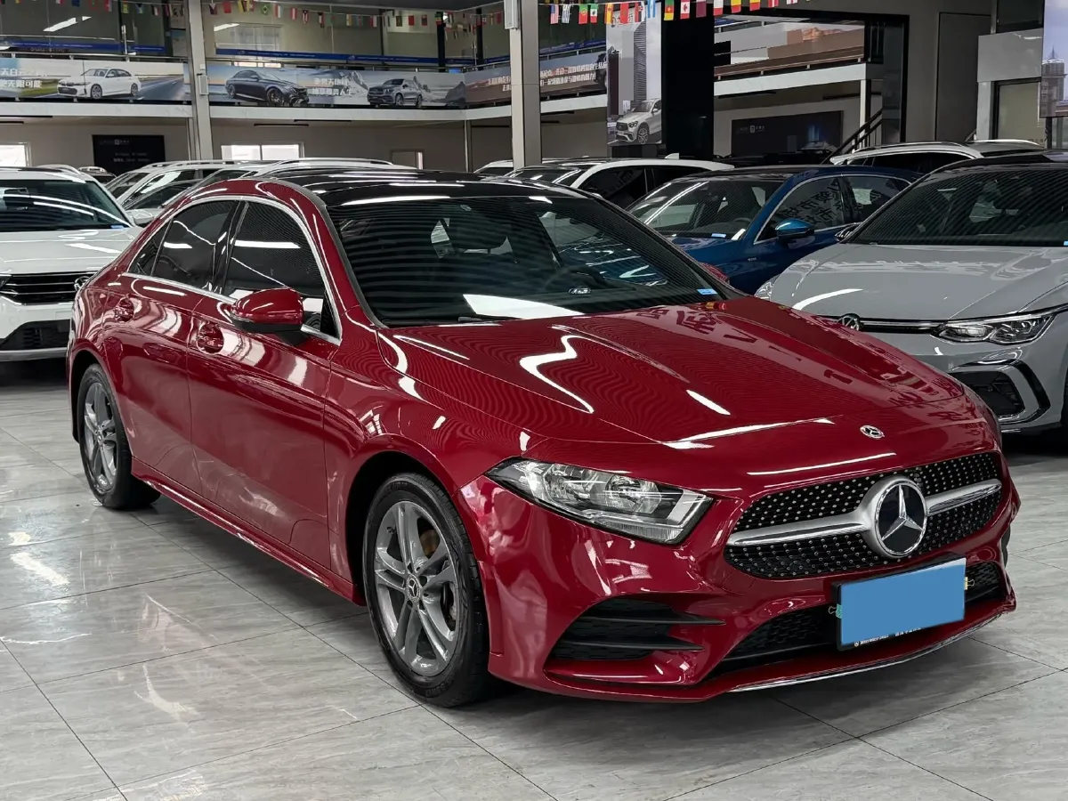2022 Mercedes-Benz A Class 1.3T 136HP L4 7DCT,autocango,china used car exporter,china ev exporter,chinese used car exporter,chinese used ev exporter