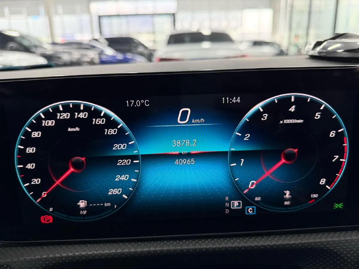 2022 Mercedes-Benz A Class 1.3T 136HP L4 7DCT,autocango,china used car exporter,china ev exporter,chinese used car exporter,chinese used ev exporter