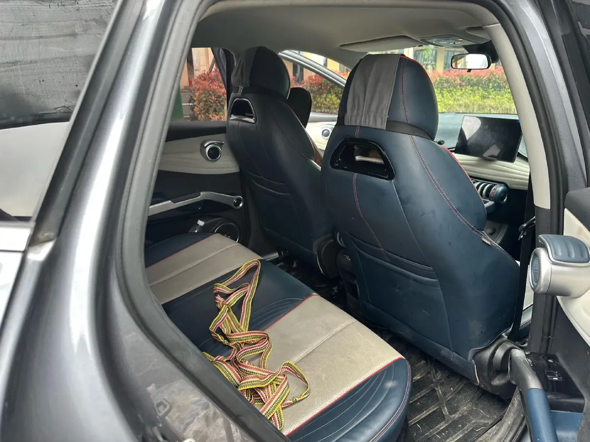 2022 Hycan Z03 BEV 64.23KWH,autocango,china used car exporter,china ev exporter,chinese used car exporter,chinese used ev exporter