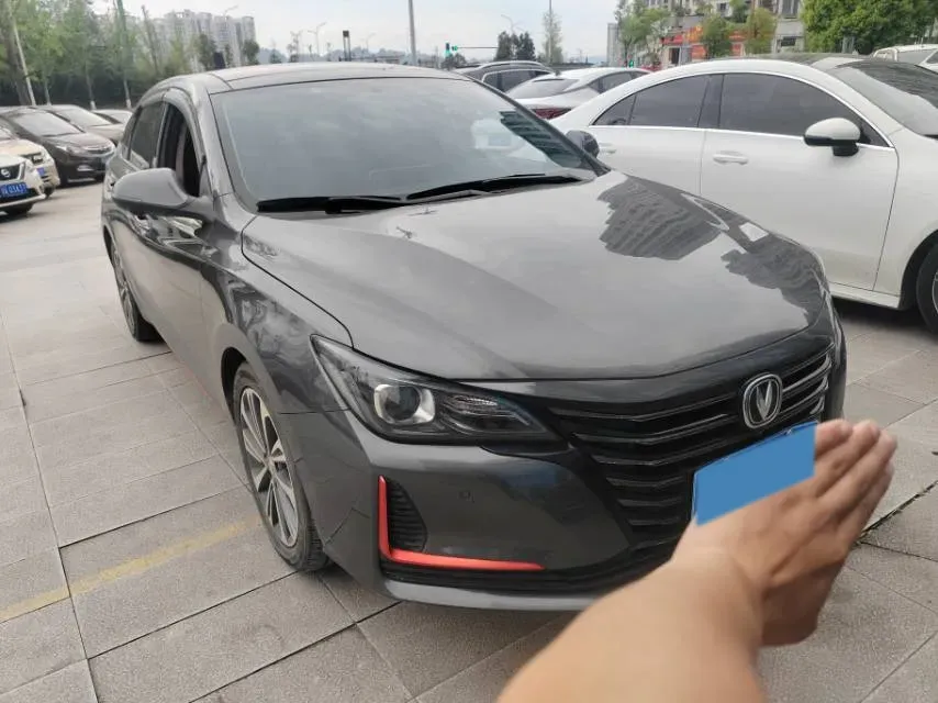 2021 ChangAn Raeton CC 1.5T 180HP L4 7DCT,autocango,china used car exporter,china ev exporter,chinese used car exporter,chinese used ev exporter