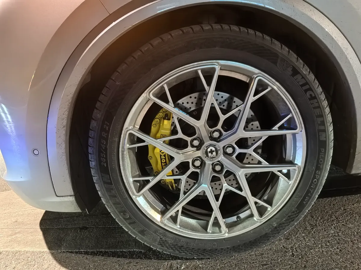 2022 Li L9 Range Extended 154HP REEV 42.6KWH,autocango,china used car exporter,china ev exporter,chinese used car exporter,chinese used ev exporter