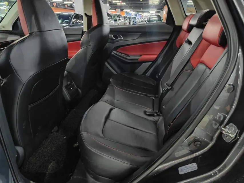 2022 ChangAn Oshan X7 Plus 1.5T 188HP L4 7DCT,autocango,china used car exporter,china ev exporter,chinese used car exporter,chinese used ev exporter