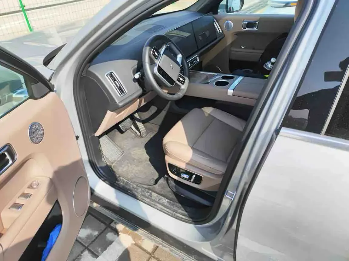 2025 Li L7 Range Extended 154HP REEV,autocango,china used car exporter,china ev exporter,chinese used car exporter,chinese used ev exporter