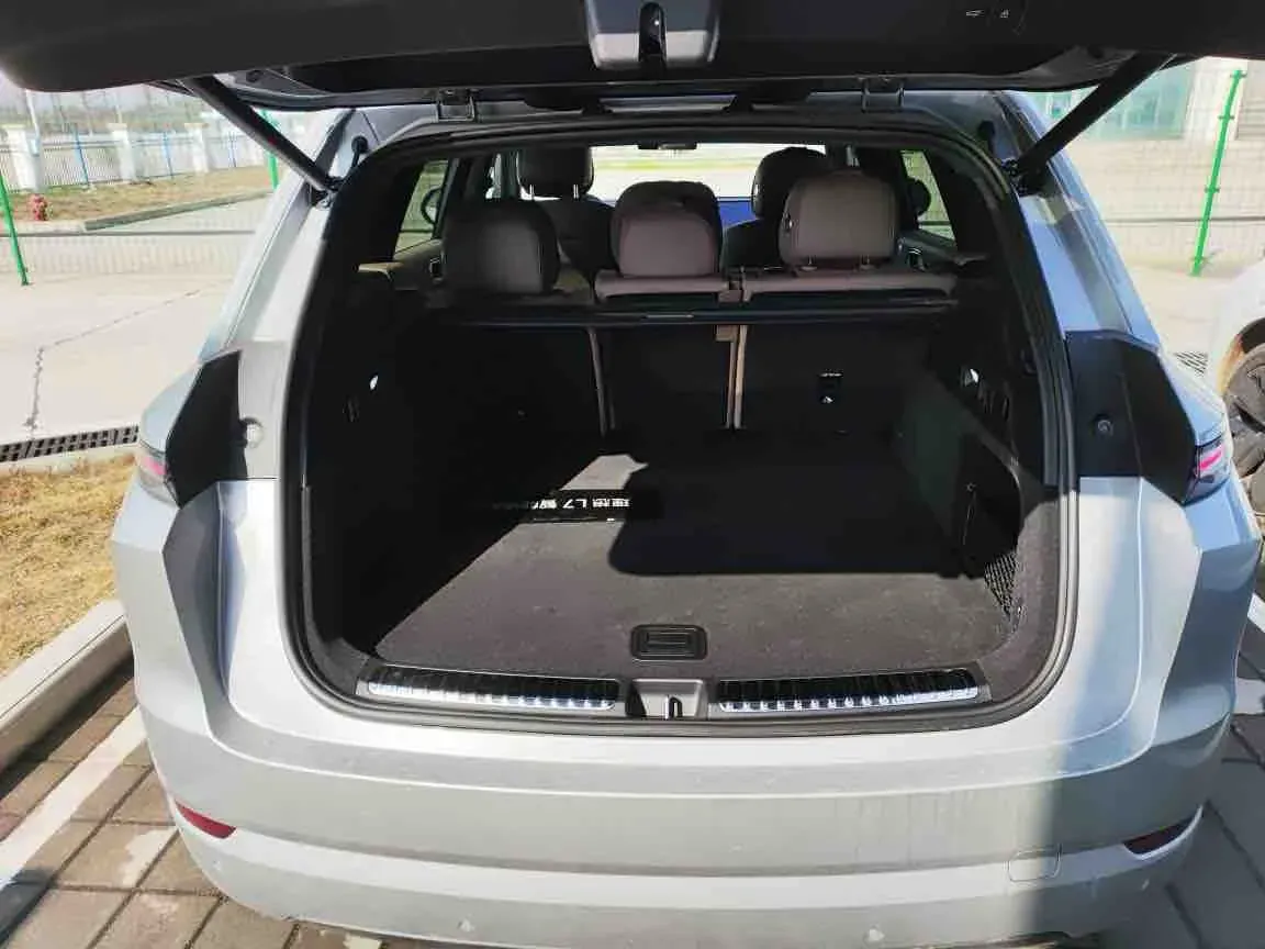 2025 Li L7 Range Extended 154HP REEV,autocango,china used car exporter,china ev exporter,chinese used car exporter,chinese used ev exporter