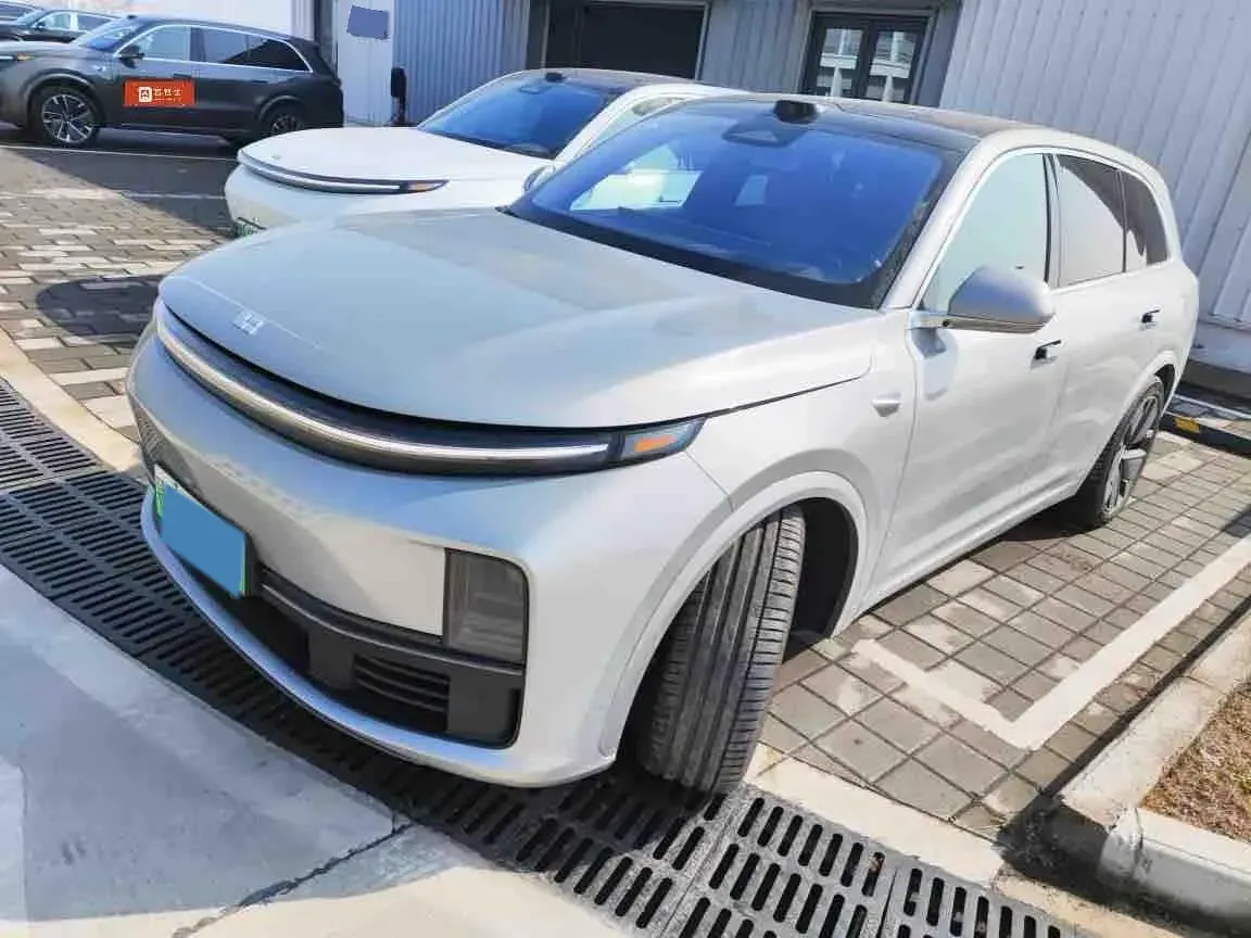 2025 Li L7 Range Extended 154HP REEV,autocango,china used car exporter,china ev exporter,chinese used car exporter,chinese used ev exporter