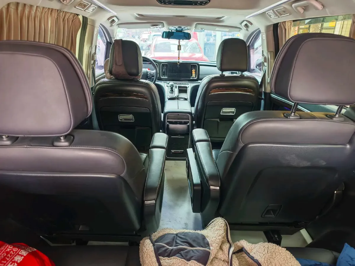 2021 GAC Trumpchi M8 2.0T 252HP L4 8AT,autocango,china used car exporter,china ev exporter,chinese used car exporter,chinese used ev exporter