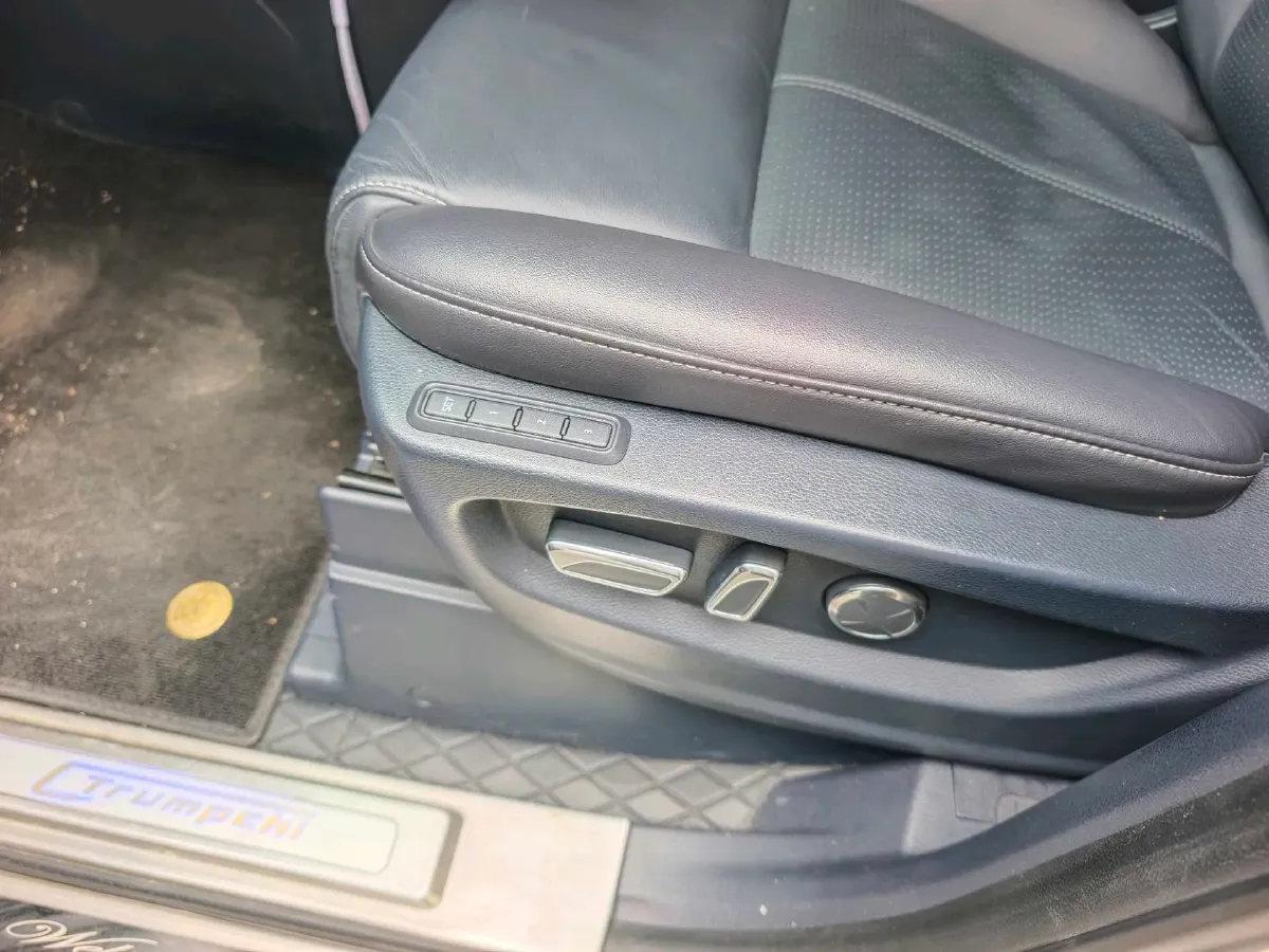 2021 GAC Trumpchi M8 2.0T 252HP L4 8AT,autocango,china used car exporter,china ev exporter,chinese used car exporter,chinese used ev exporter